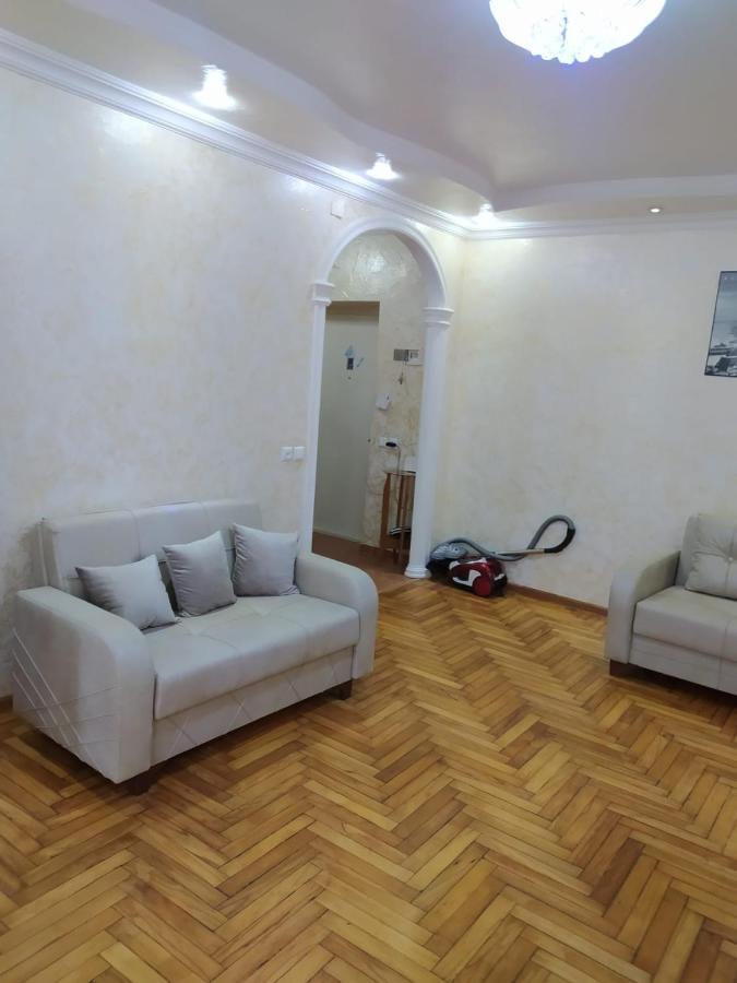 Apartment On 26 May Str Batumi Exterior foto